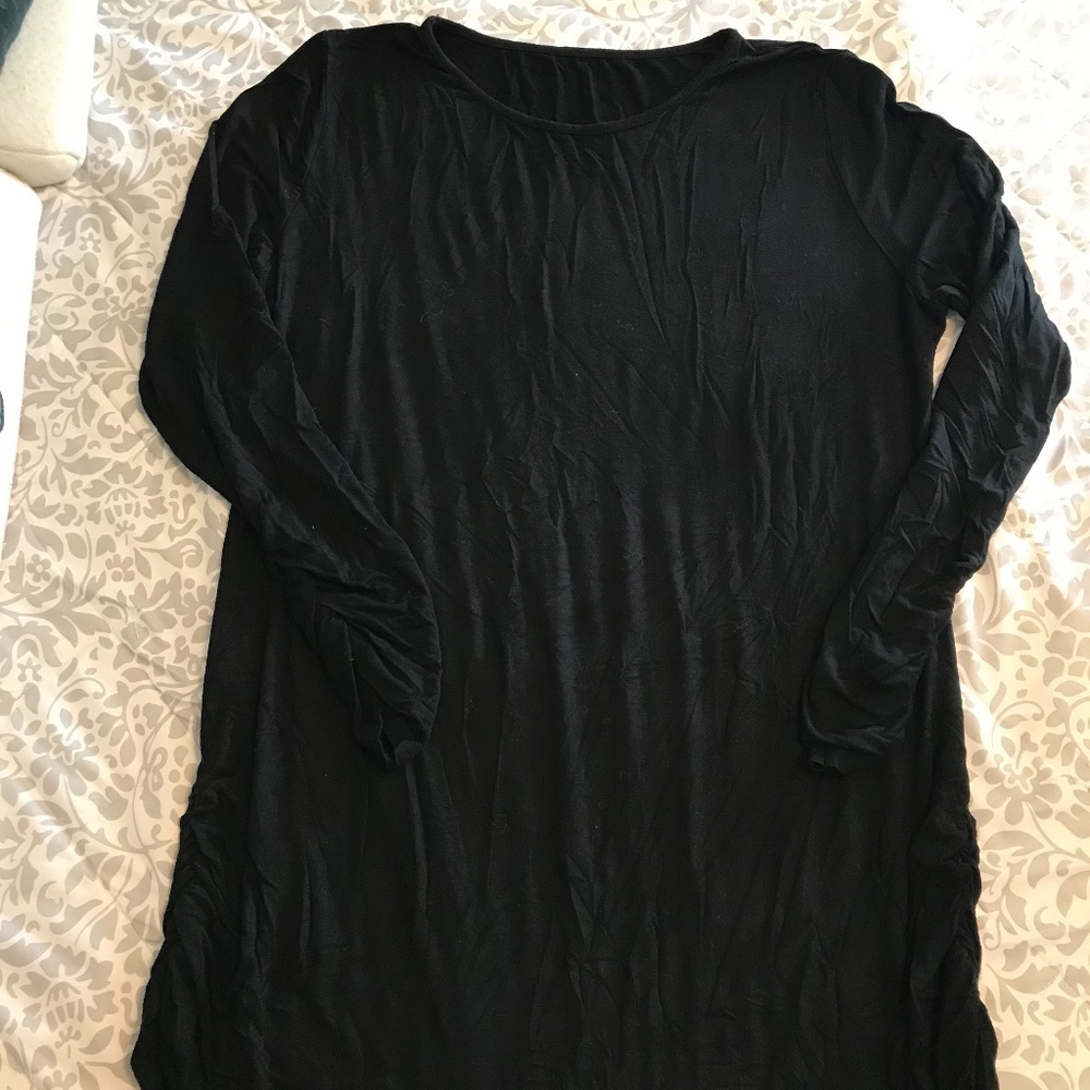Black side ruching tunic